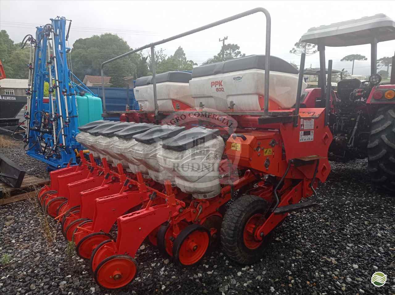 PLANTADEIRA KUHN PPK 600 Agrocomercial Rudnik - Landini ITAIOPOLIS SANTA CATARINA SC